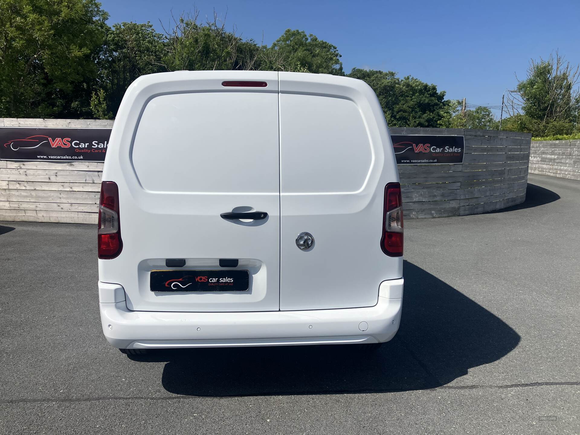 Vauxhall Combo CARGO L2 DIESEL in Down