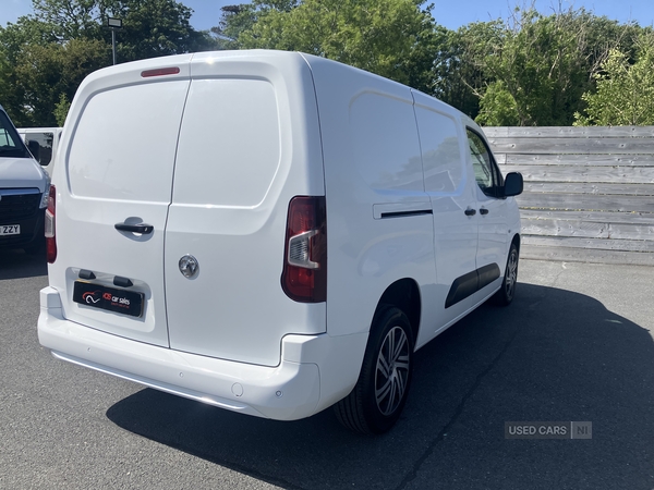 Vauxhall Combo CARGO L2 DIESEL in Down