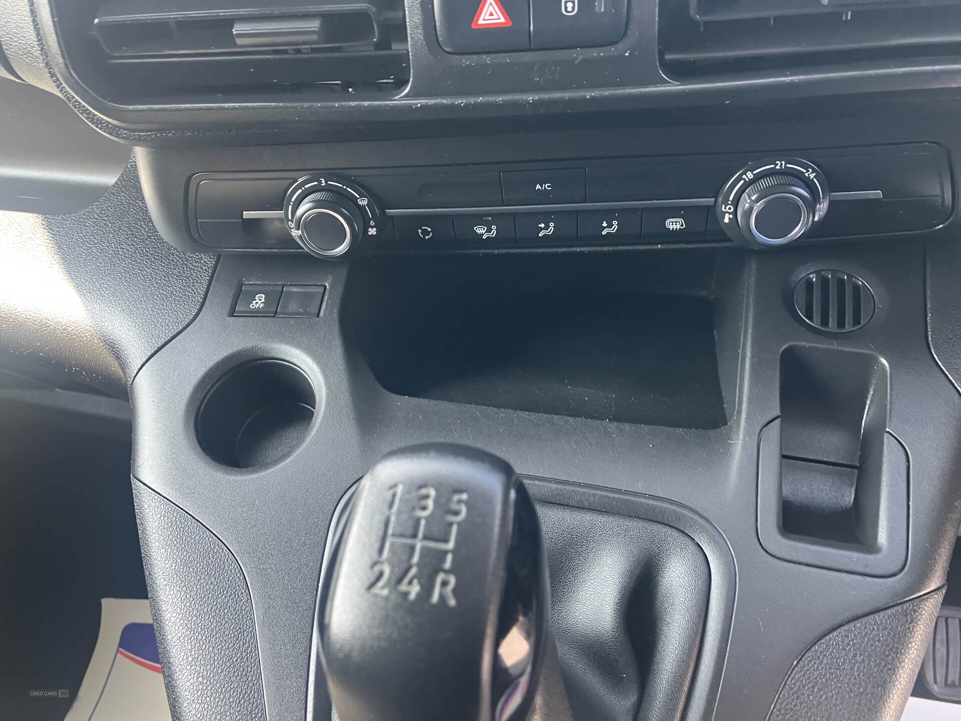 Vauxhall Combo CARGO L2 DIESEL in Down