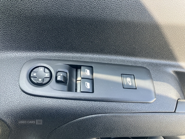 Vauxhall Combo CARGO L2 DIESEL in Down