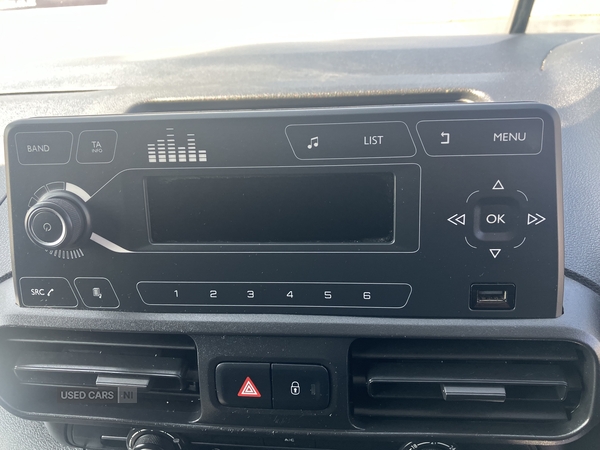 Vauxhall Combo CARGO L2 DIESEL in Down