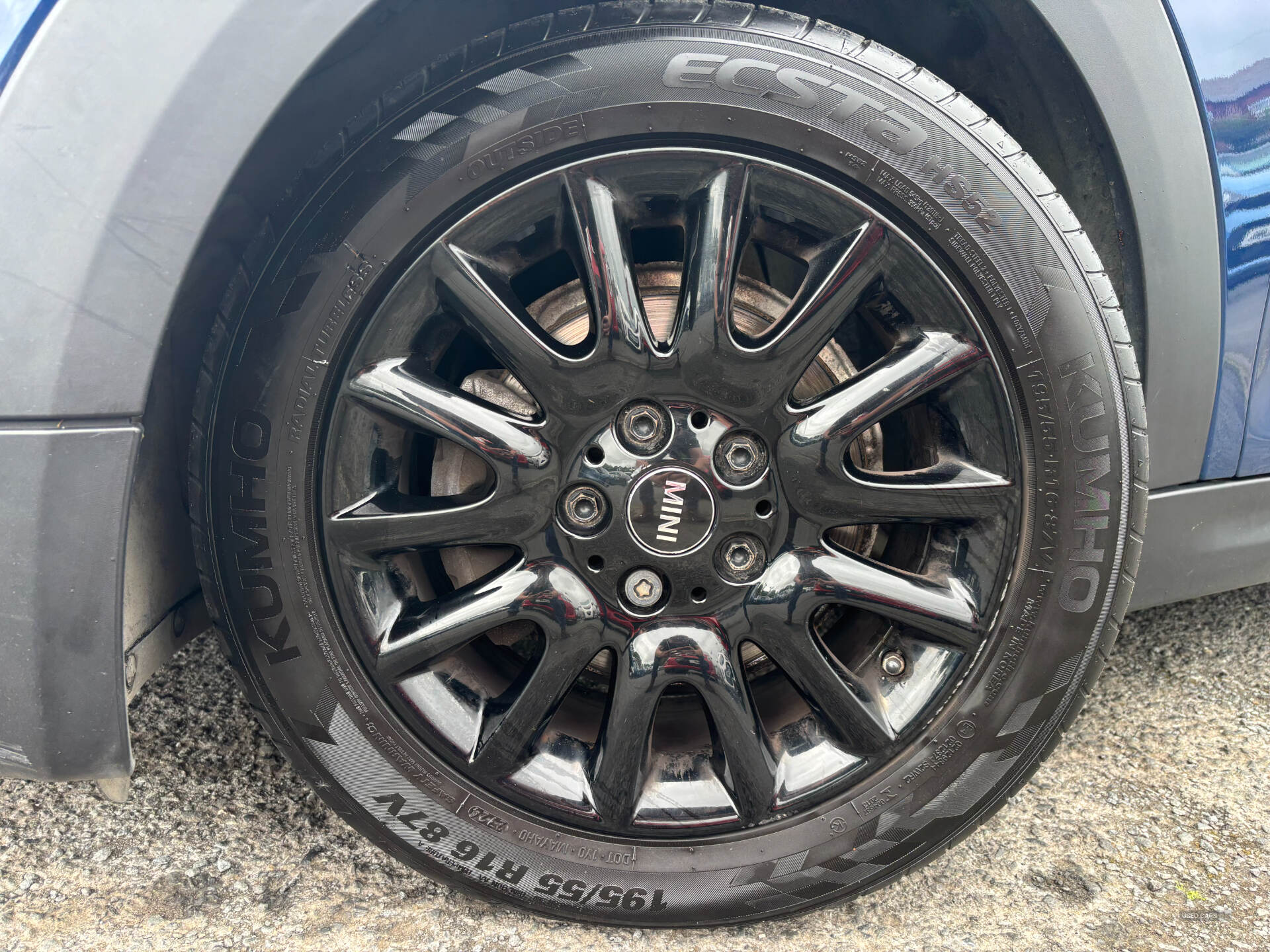 MINI Hatch in Down