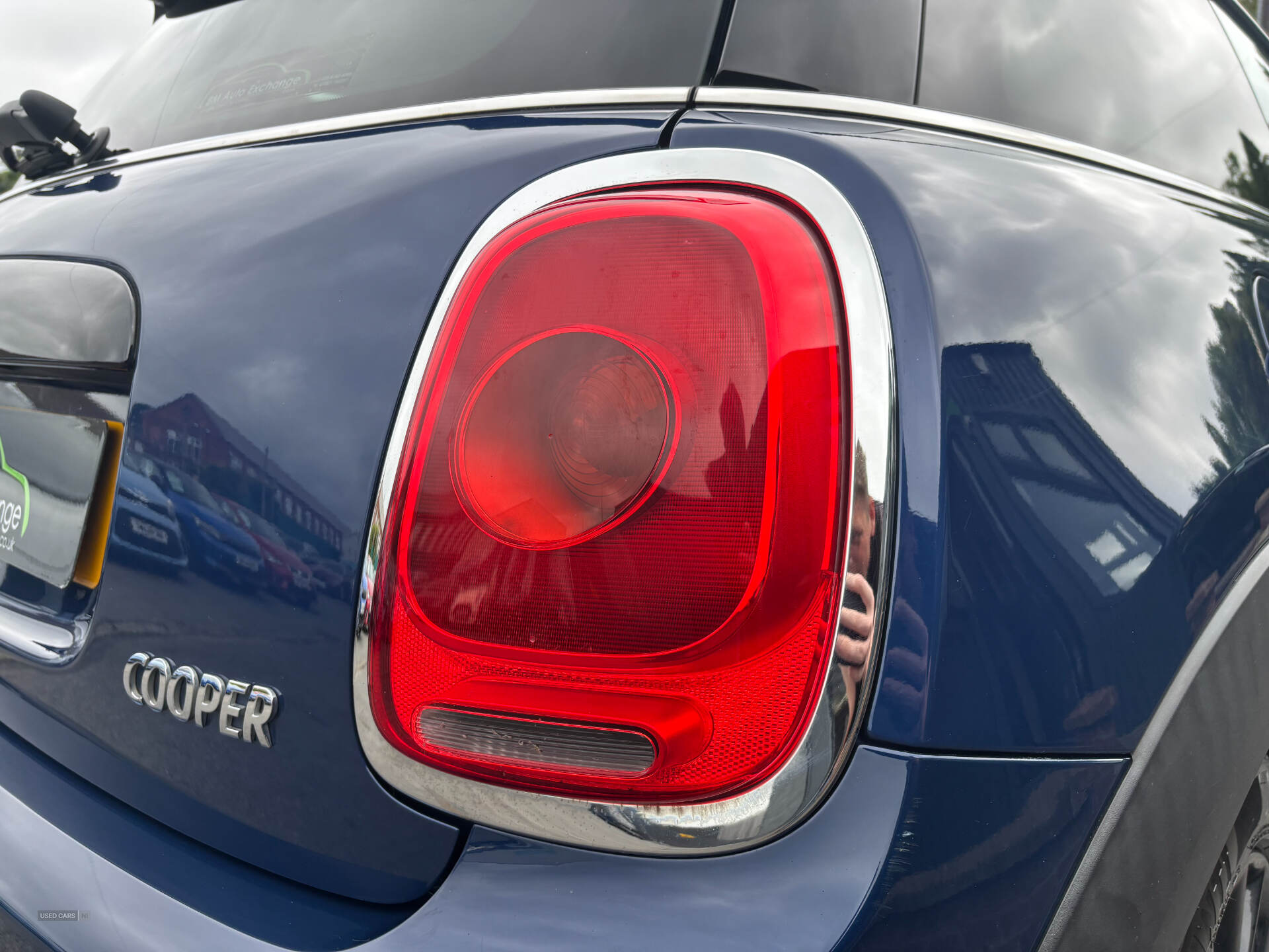 MINI Hatch in Down