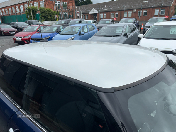 MINI Hatch in Down