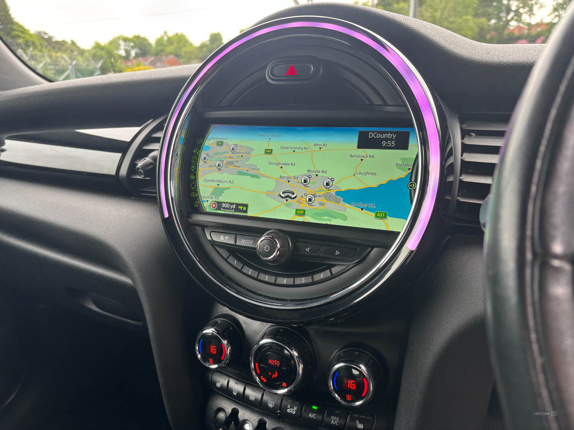 MINI Hatch in Down