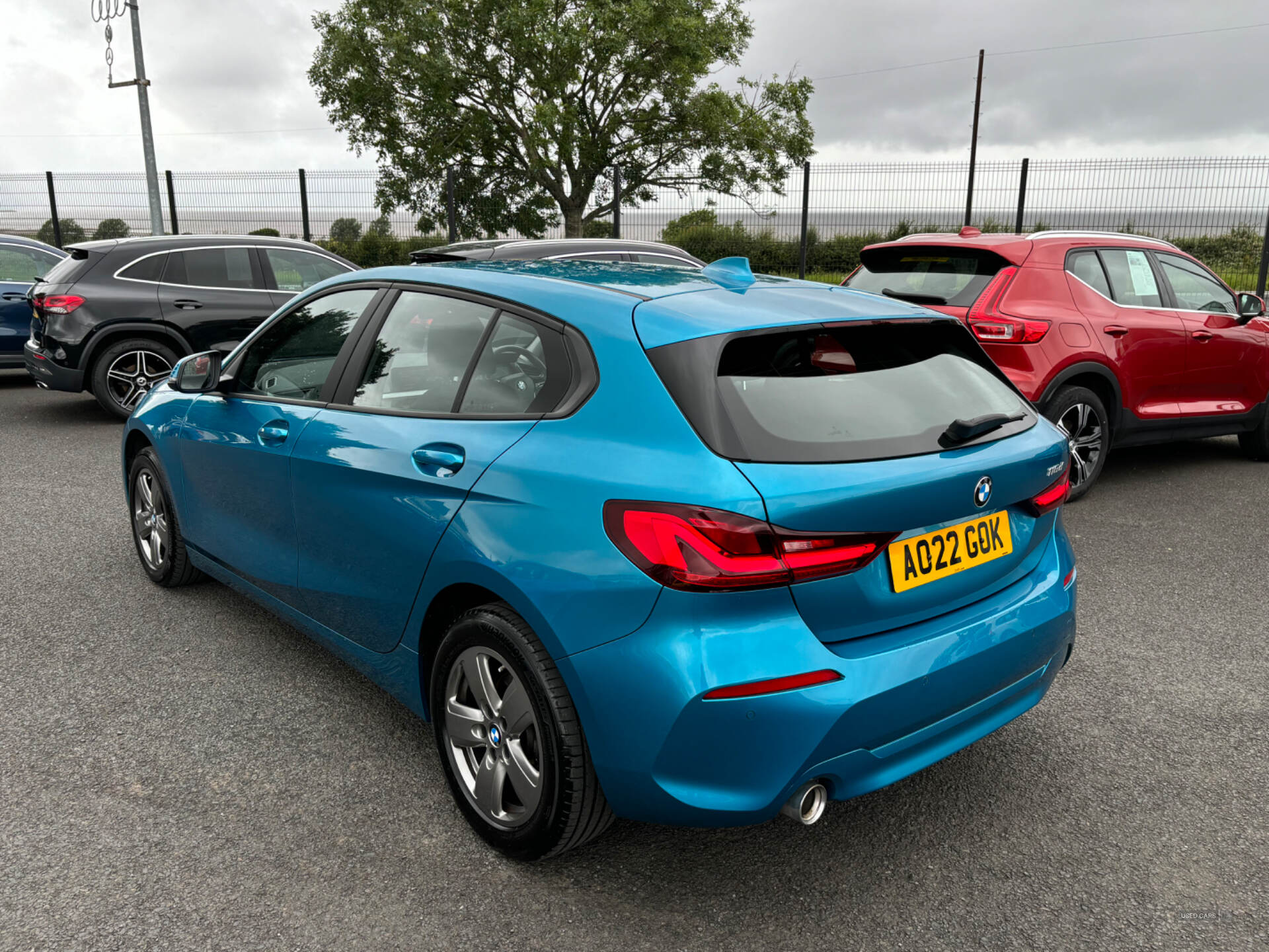 Car Thumbnail 4