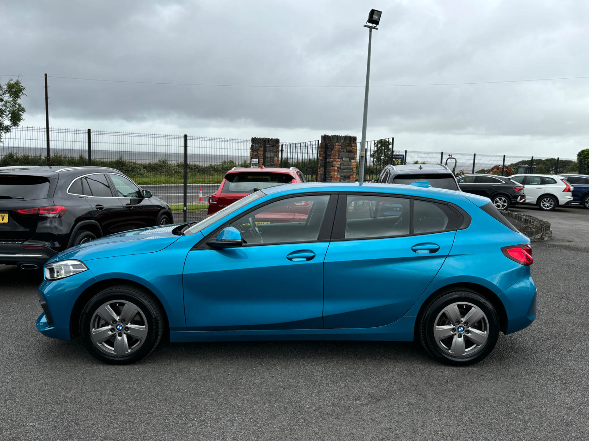 Car Thumbnail 5