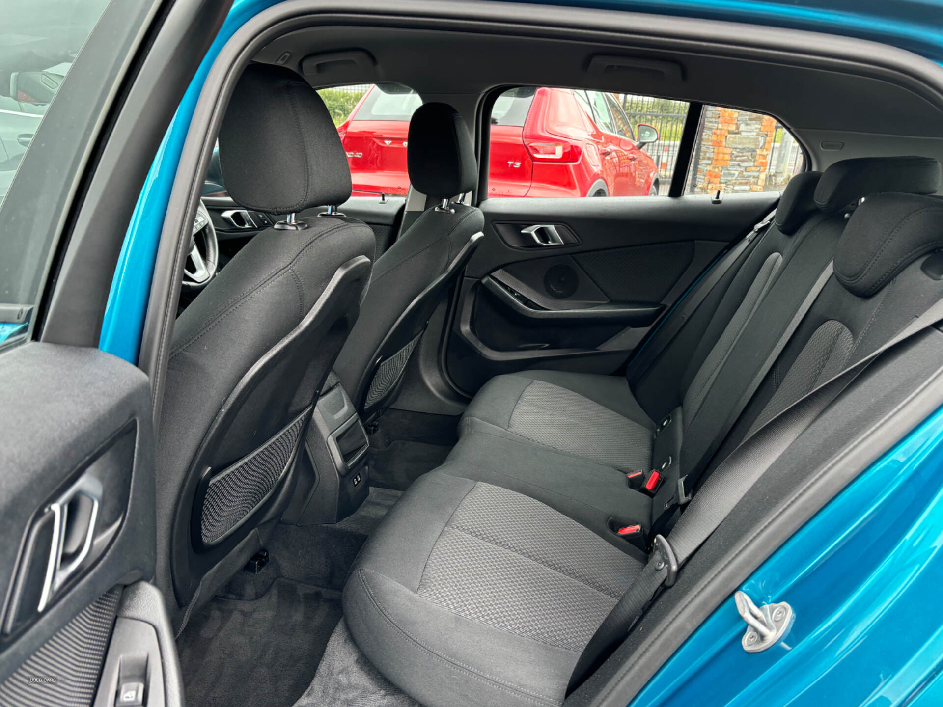 Car Thumbnail 8