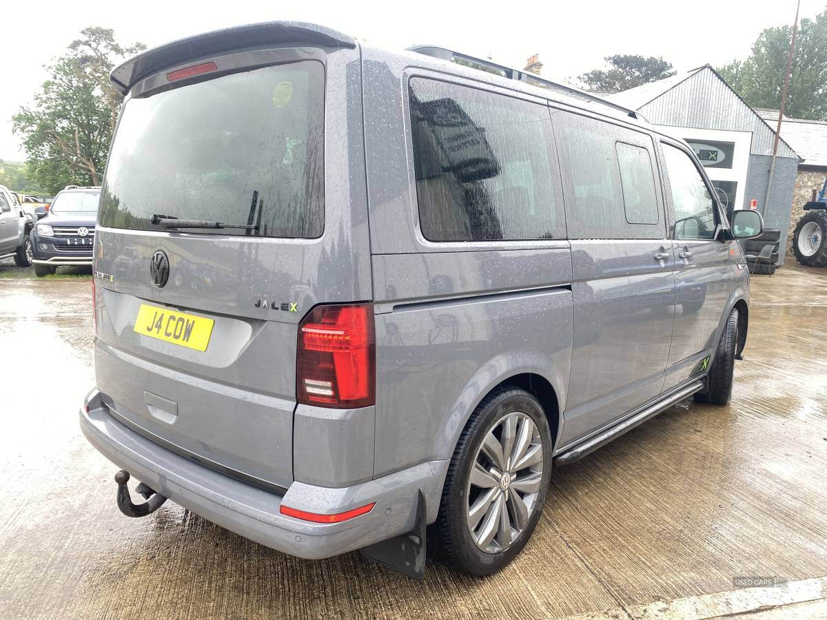 May 2021 Volkswagen Caravelle 2.0 TDI Executive 204 5dr DSG