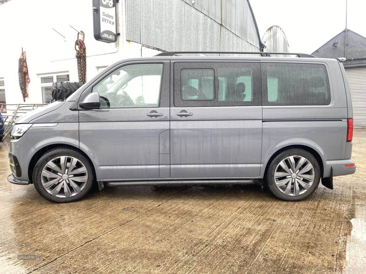 May 2021 Volkswagen Caravelle 2.0 TDI Executive 204 5dr DSG
