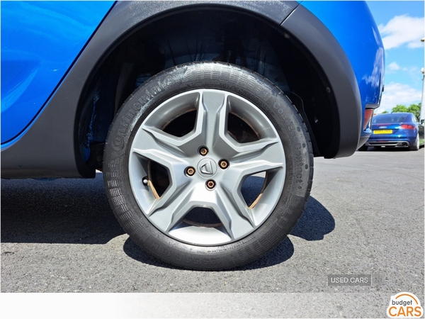Dacia Sandero Stepway HATCHBACK in Down