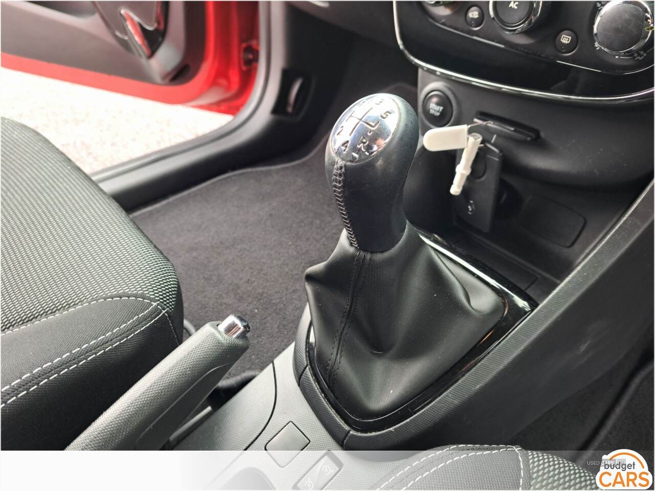 Oct 2014 Renault Clio 1.2 16V Dynamique MediaNav 5dr