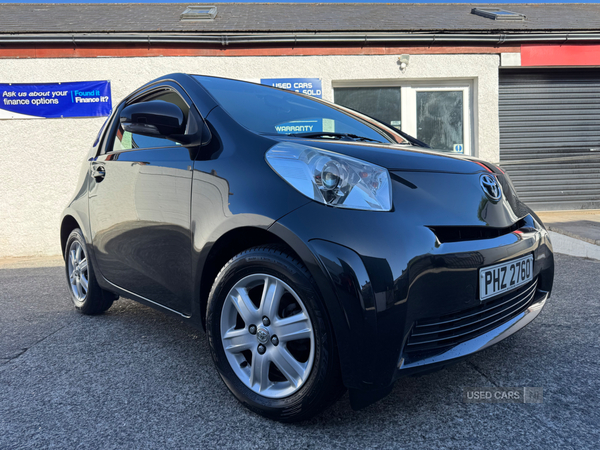 Toyota iQ HATCHBACK in Down