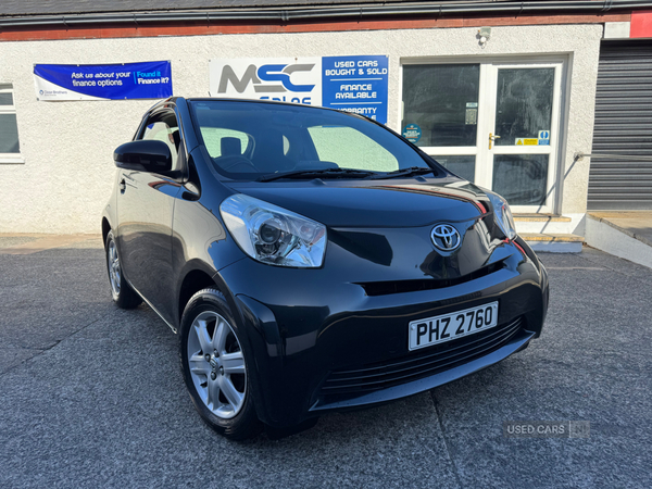Toyota iQ HATCHBACK in Down