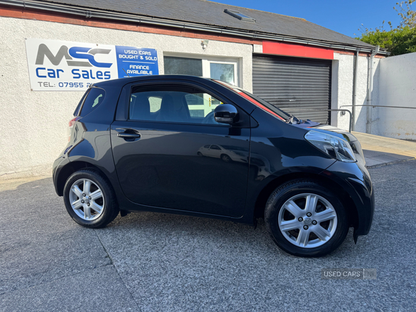 Toyota iQ HATCHBACK in Down
