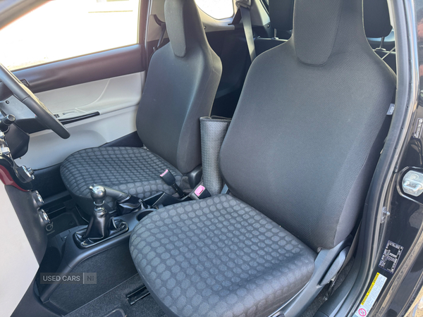 Toyota iQ HATCHBACK in Down