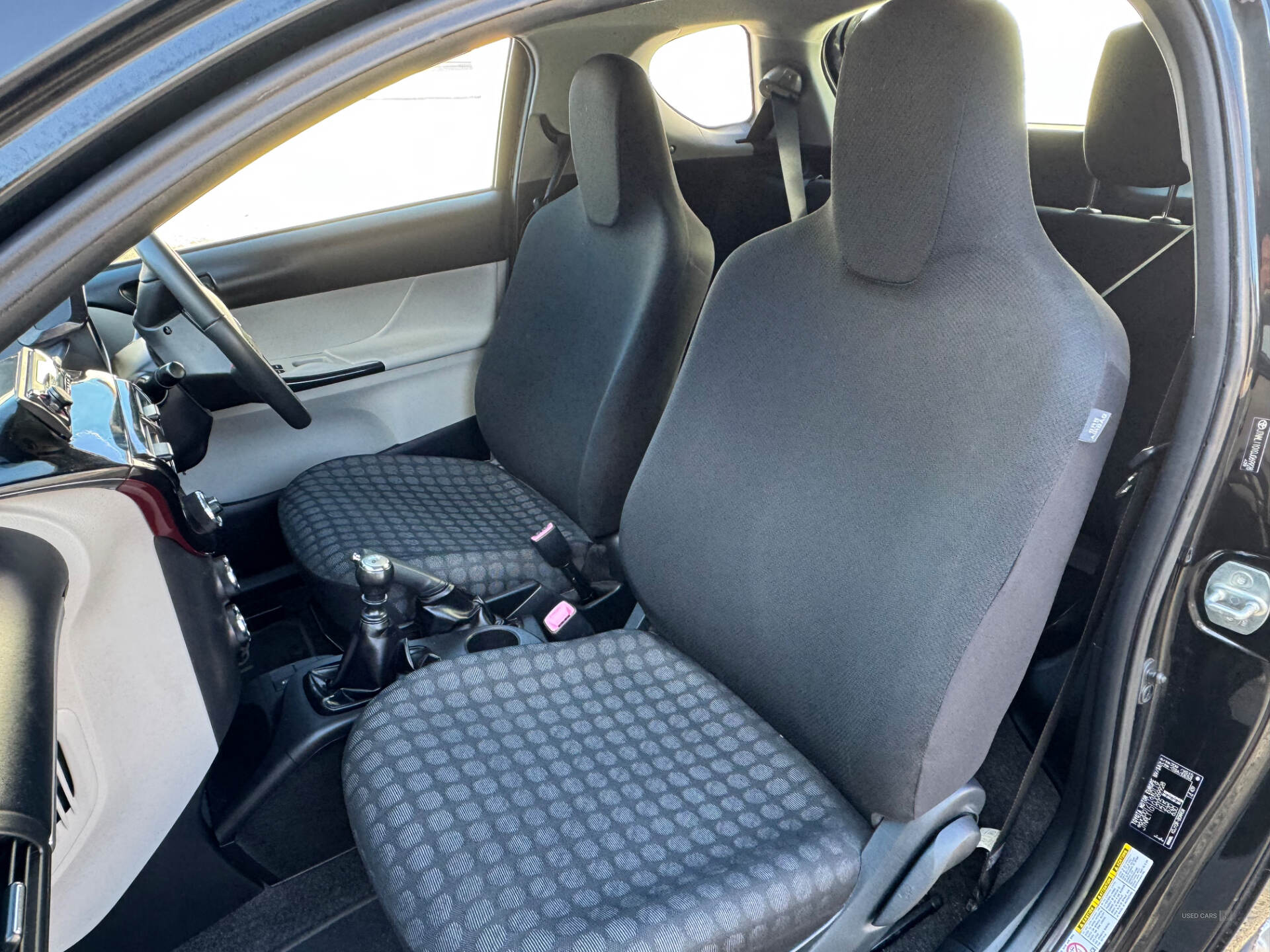 Toyota iQ HATCHBACK in Down