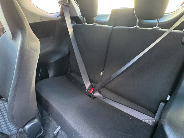 Toyota iQ HATCHBACK in Down