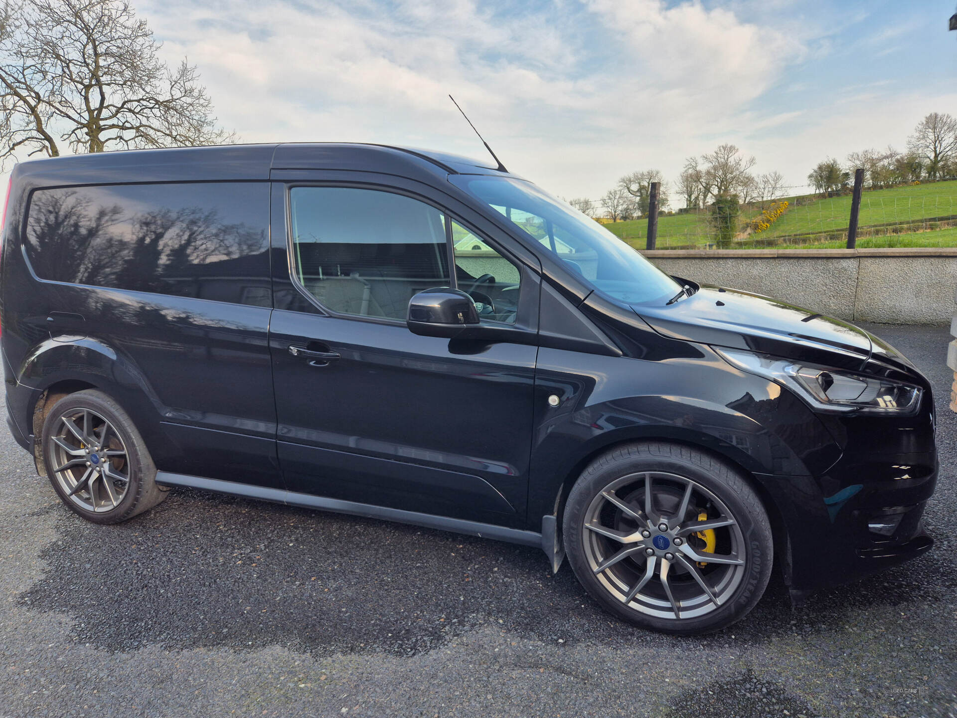 Jul 2020 Ford Transit Connect 1.5 EcoBlue 120ps Limited Van Powershift