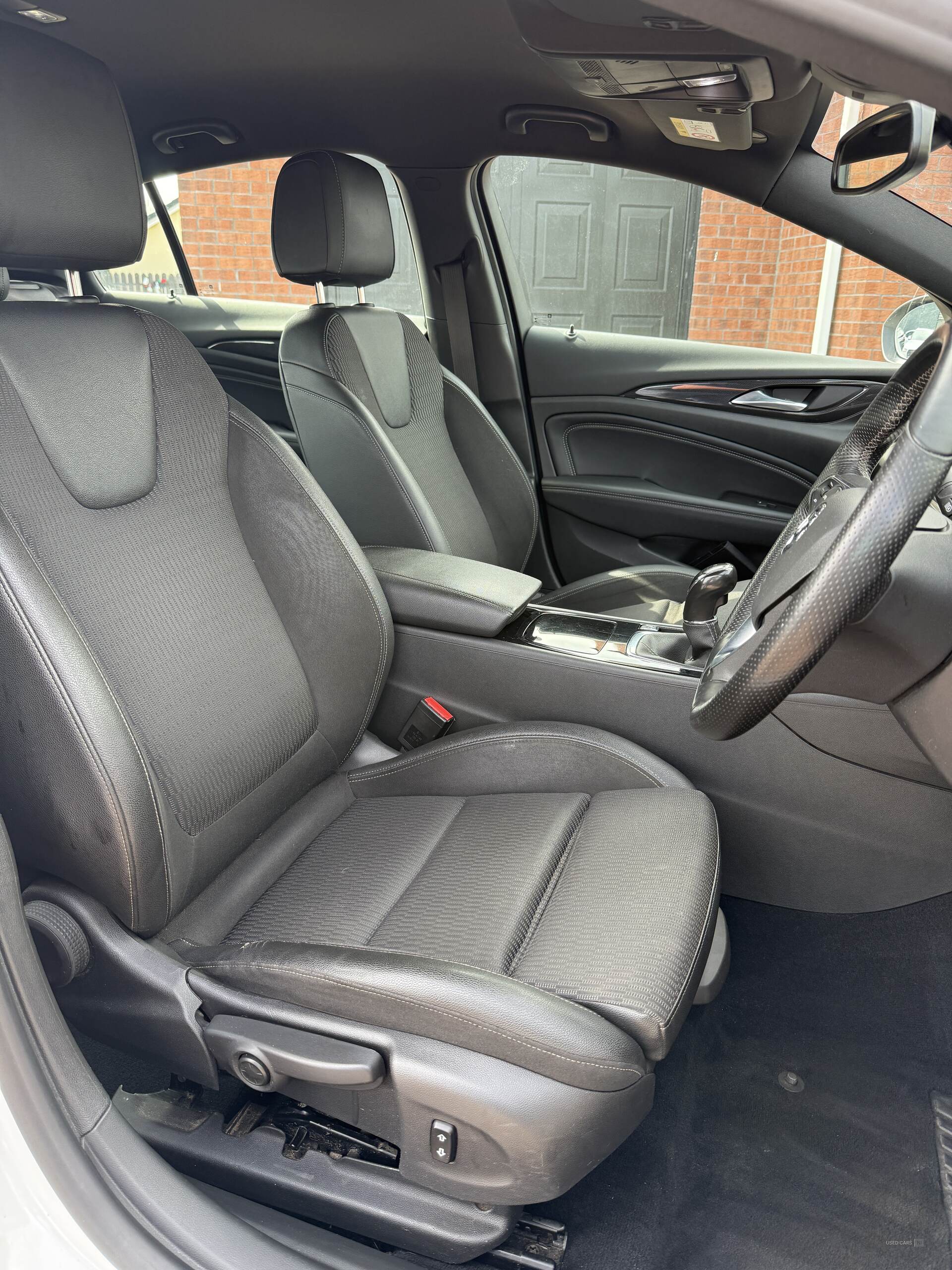 Sep 2018 Vauxhall Insignia 2.0 Turbo D SRi Vx-line Nav 5dr