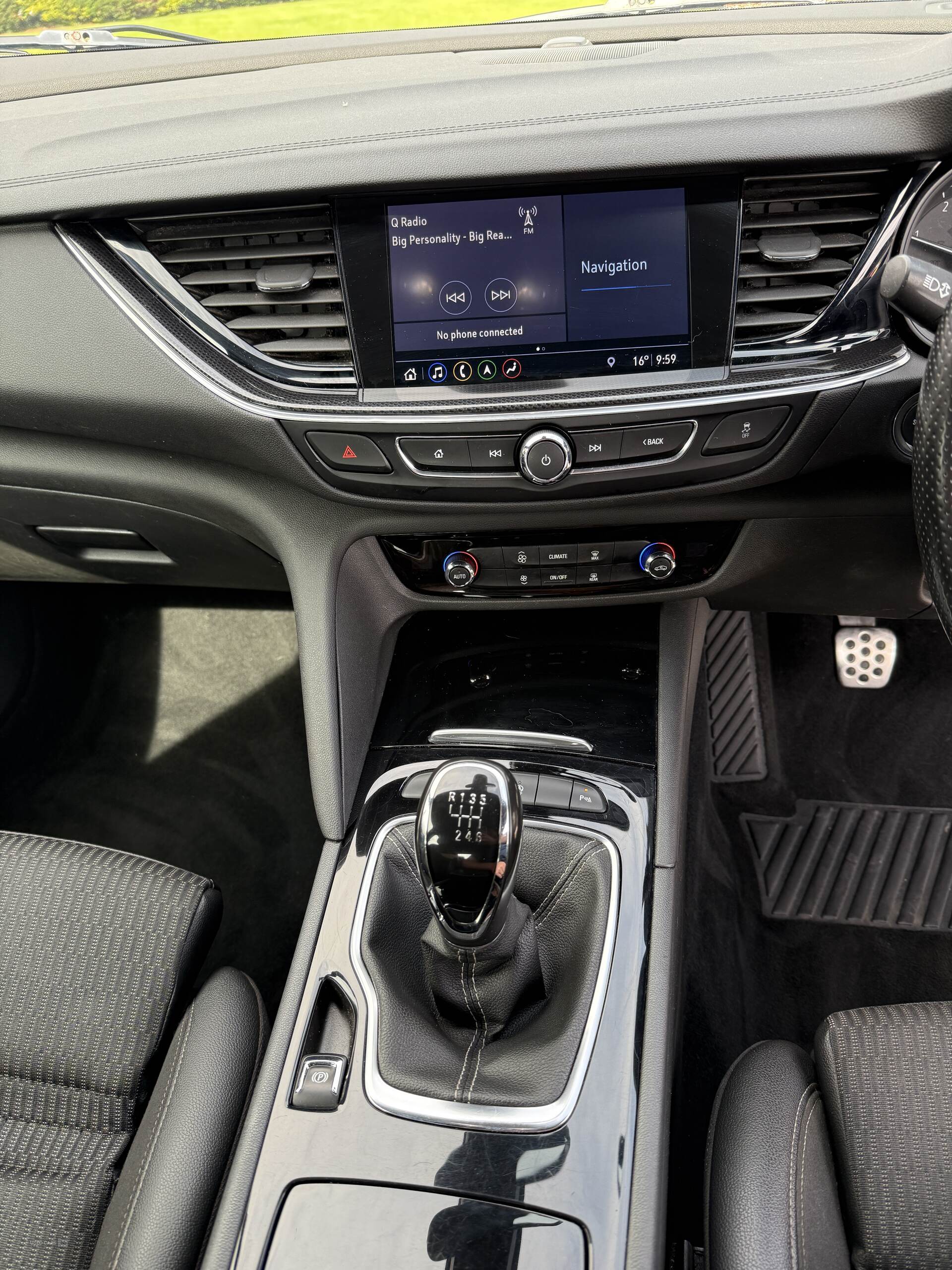 Sep 2018 Vauxhall Insignia 2.0 Turbo D SRi Vx-line Nav 5dr