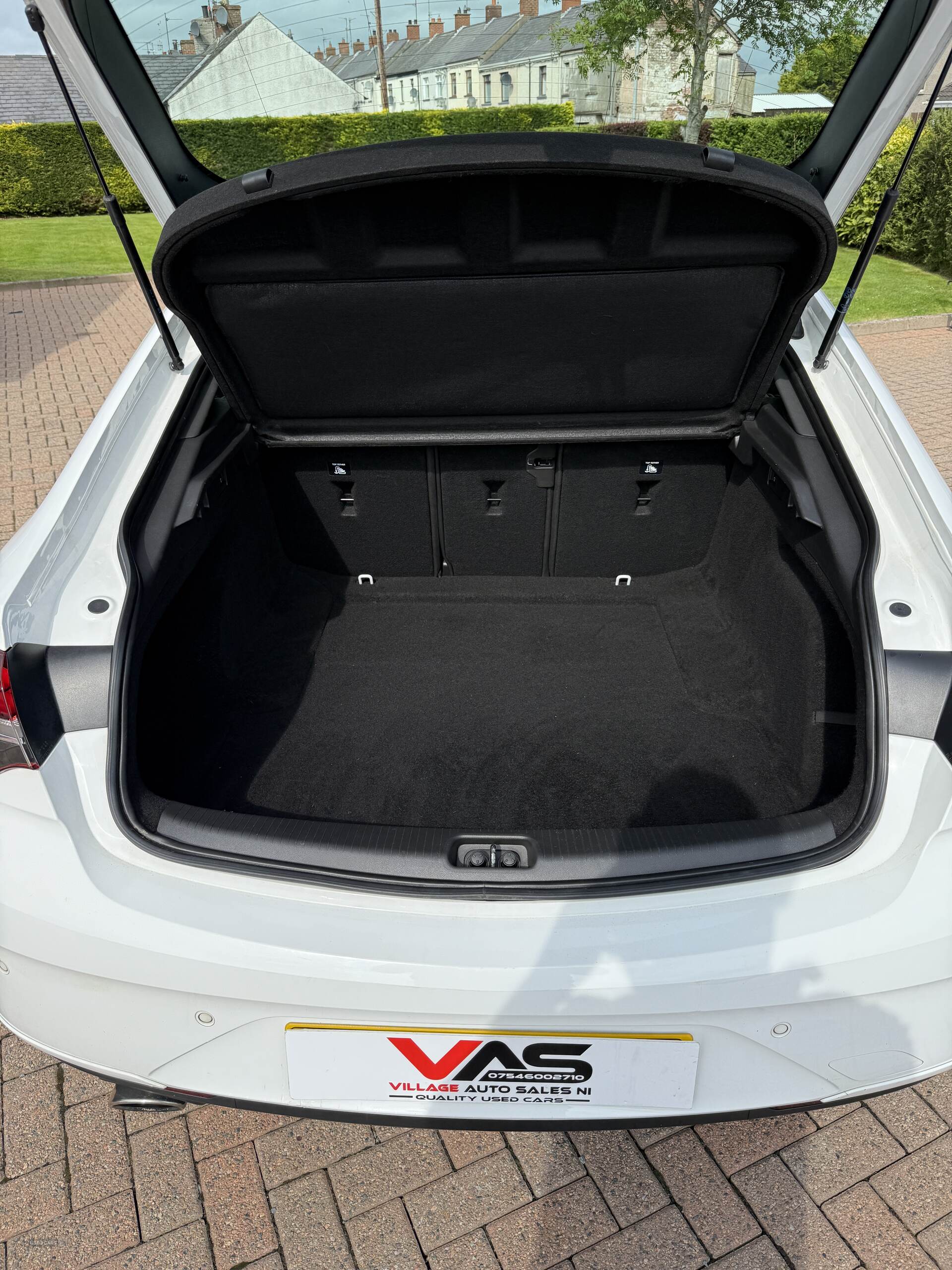 Sep 2018 Vauxhall Insignia 2.0 Turbo D SRi Vx-line Nav 5dr