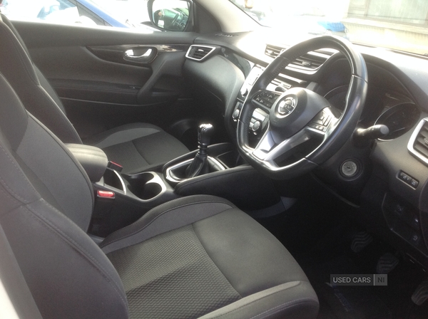 Nissan Qashqai DIESEL HATCHBACK in Down
