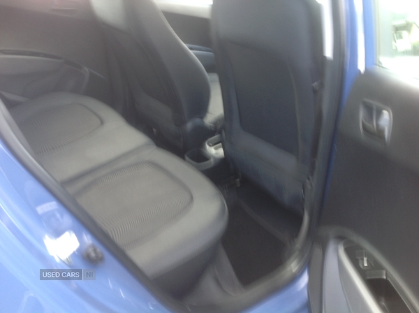 Hyundai i10 HATCHBACK in Down