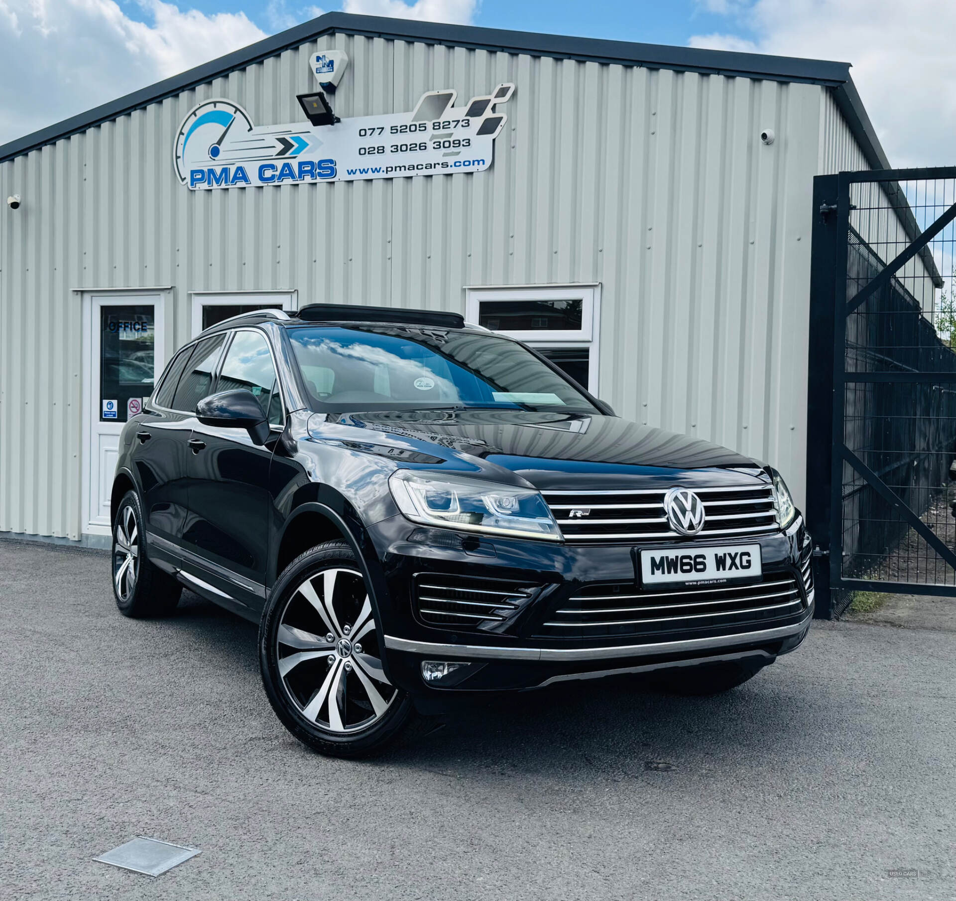 Feb 2017 Volkswagen Touareg 3.0 V6 TDI BlueMotion Tech 262 R-Line 5dr Tip Auto