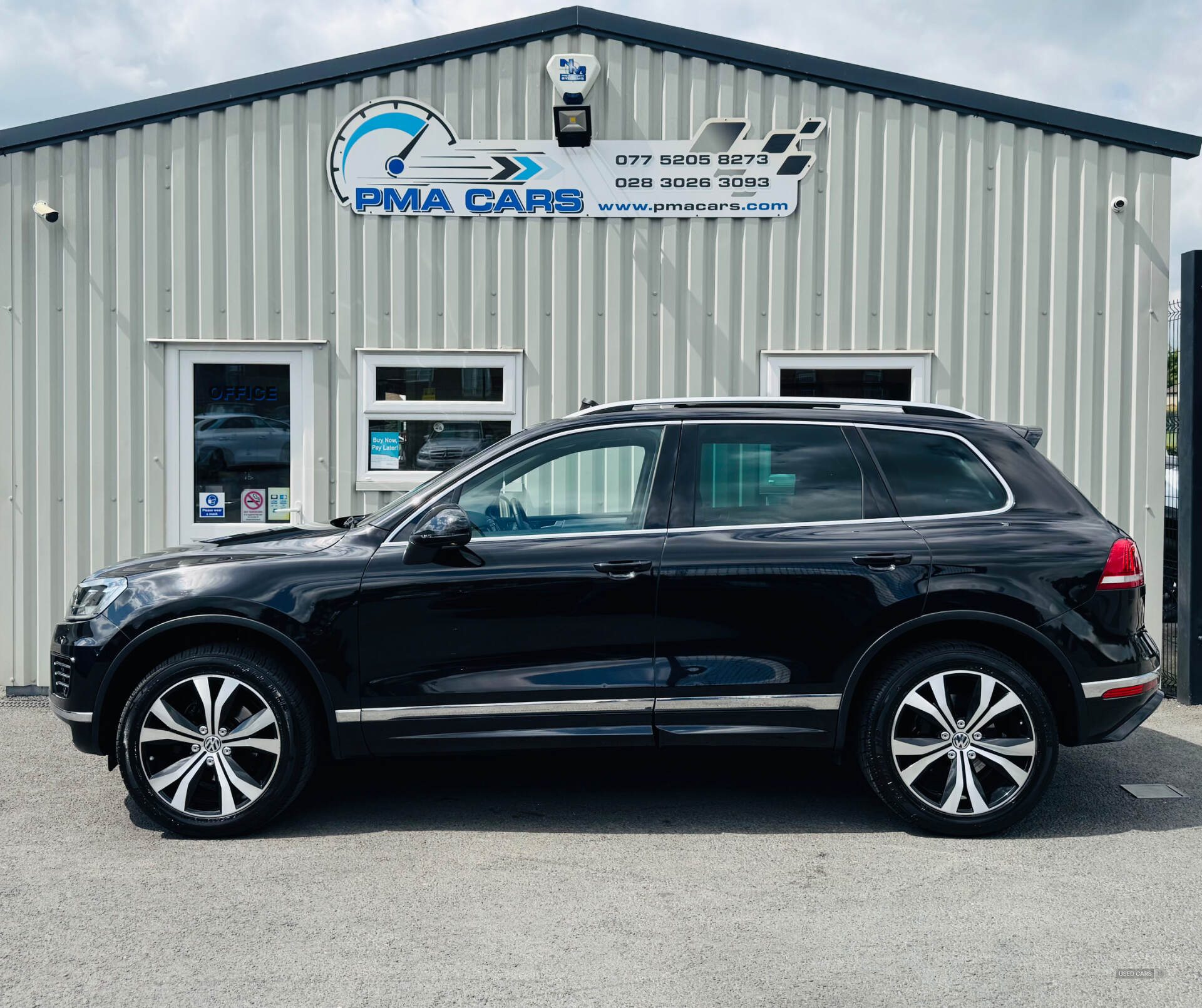 Feb 2017 Volkswagen Touareg 3.0 V6 TDI BlueMotion Tech 262 R-Line 5dr Tip Auto