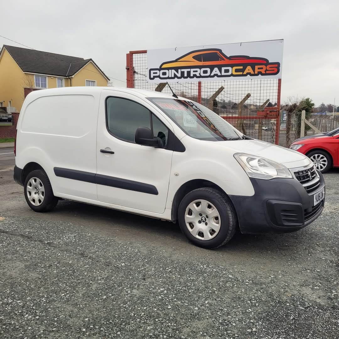Peugeot Partner L1 DIESEL in Down