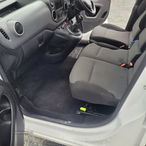 Peugeot Partner L1 DIESEL in Down