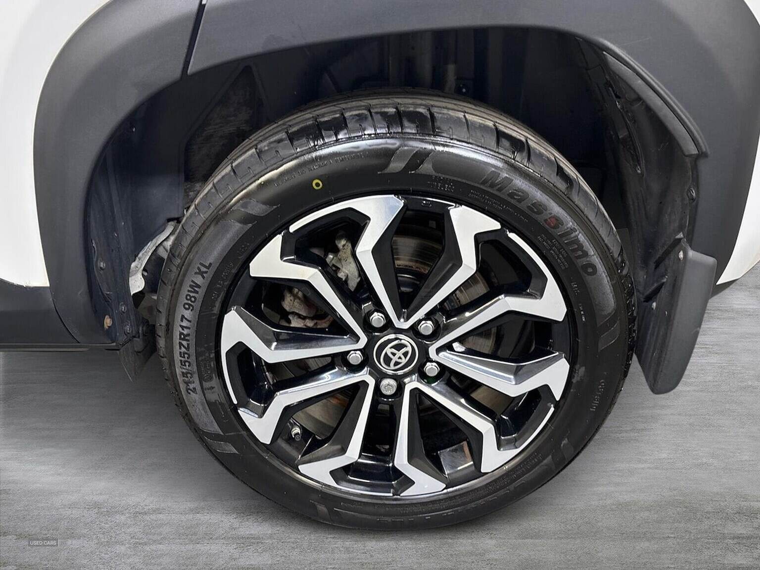 Nov 2021 Toyota Yaris Cross 1.5 Hybrid Design 5Dr Cvt