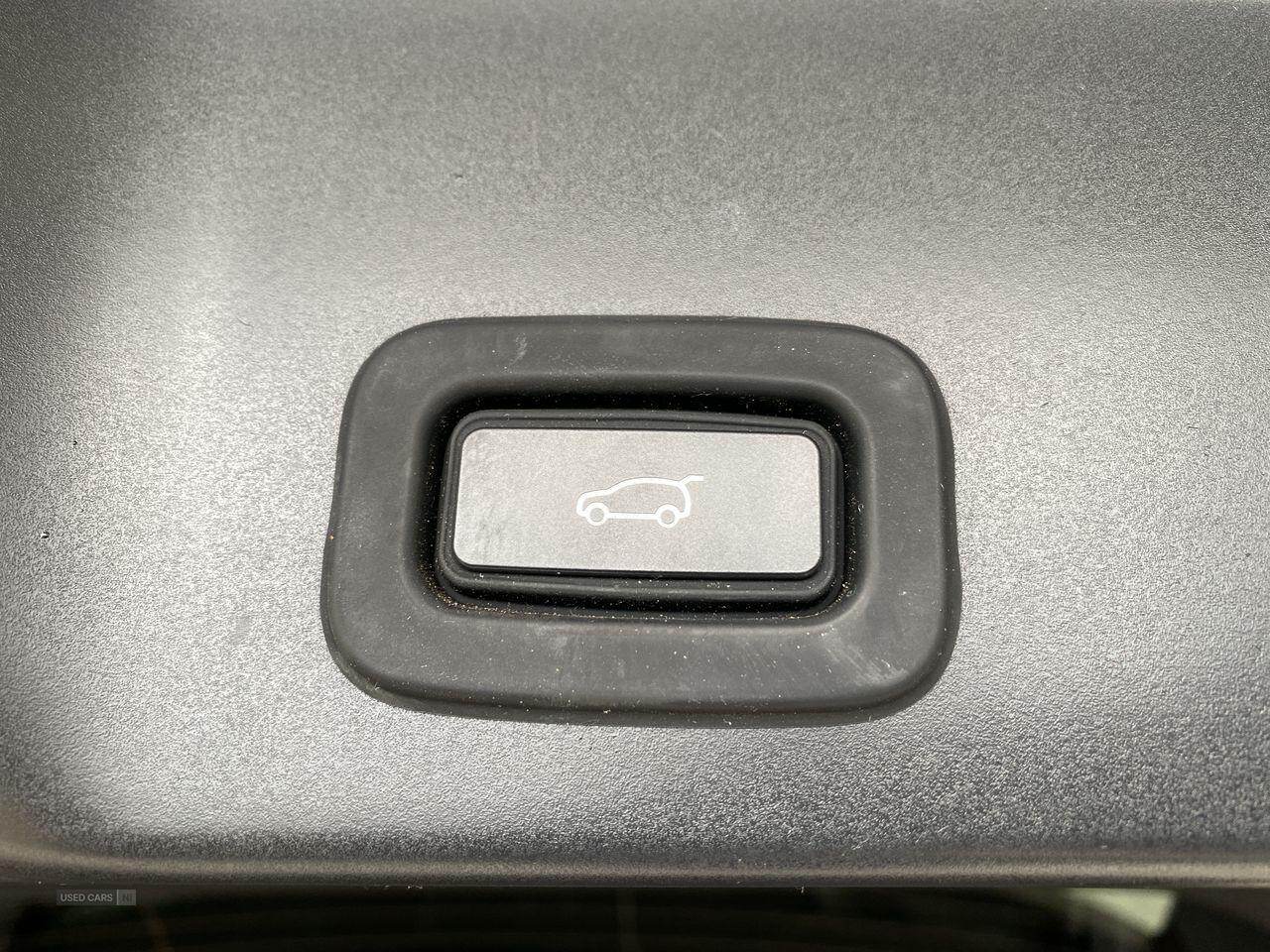 Jan 2020 Land Rover Range Rover Evoque 2.0 D180 R-Dynamic HSE 5dr Auto