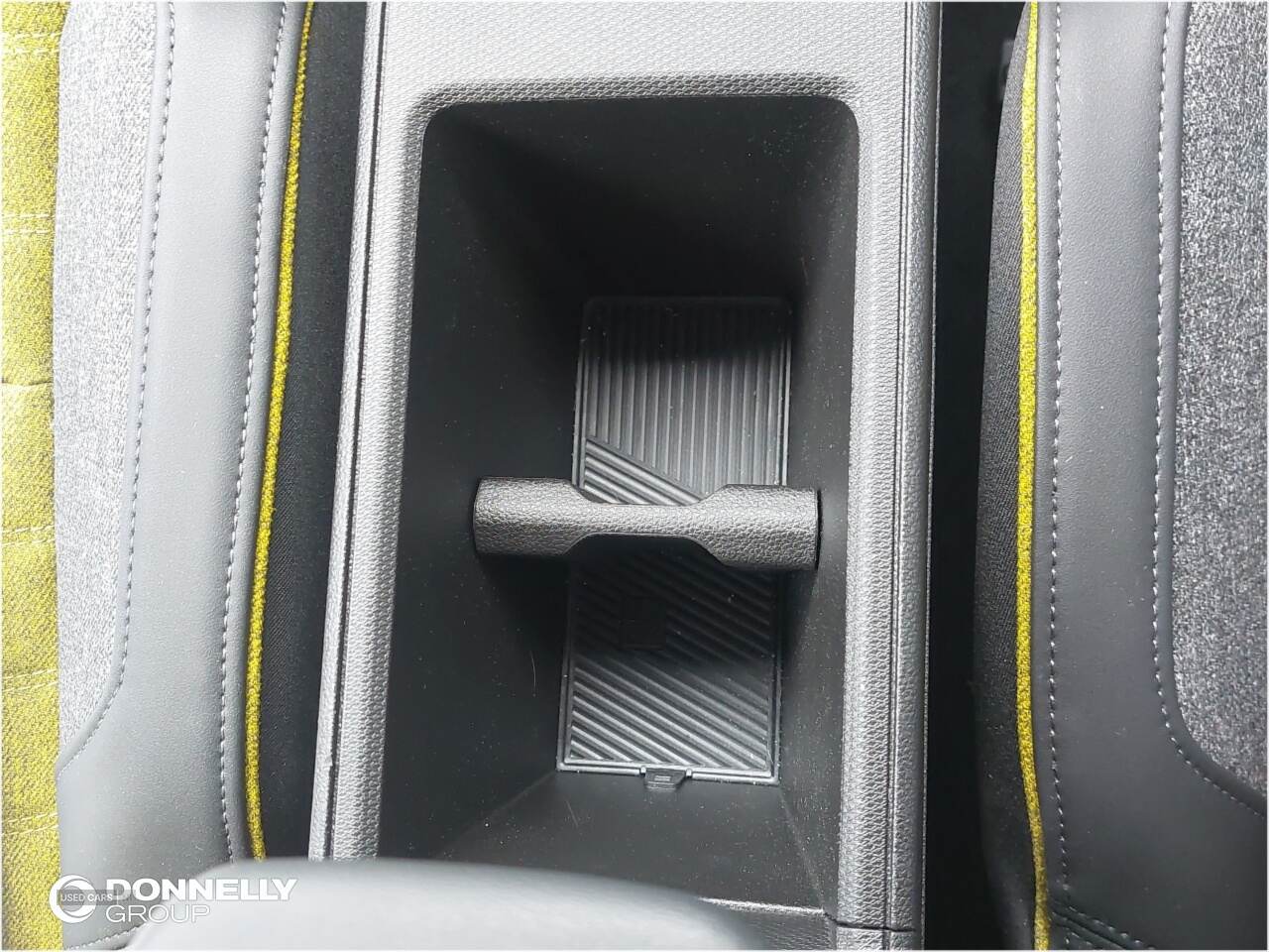 Feb 2025 Renault 5 110kW Iconic Five Comfort Range 52 kWh 5dr Auto