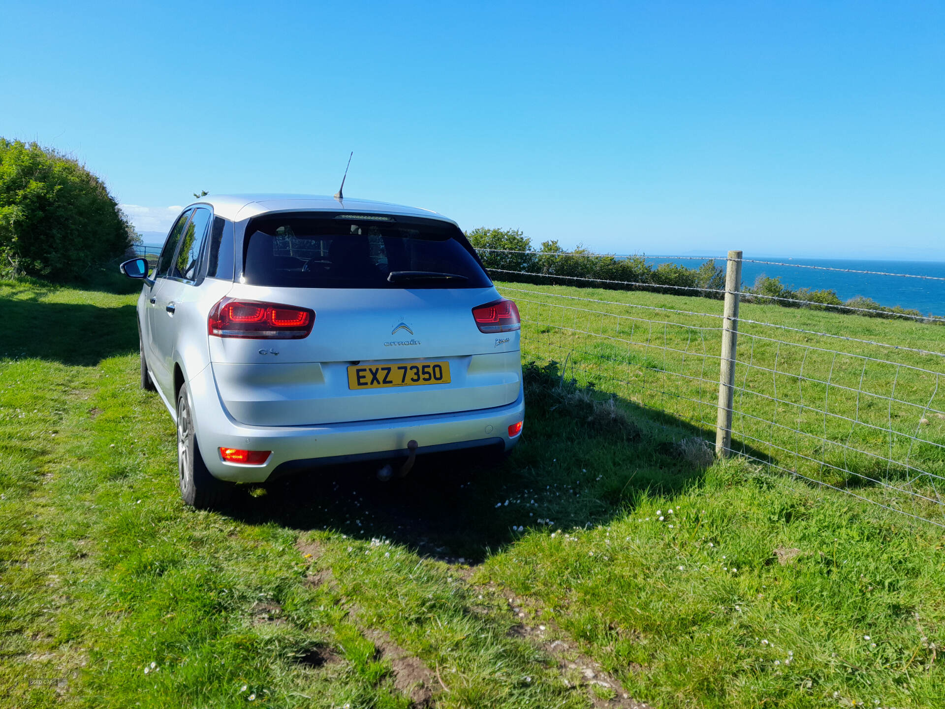 Jul 2013 Citroen C4 Picasso 1.6 e-HDi 115 Airdream Exclusive 5dr