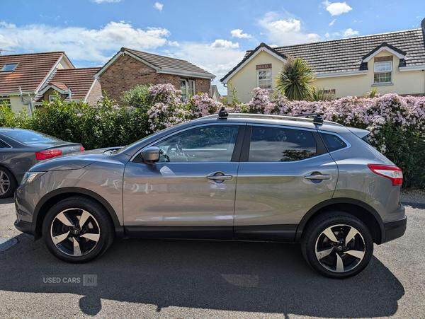 Jun 2015 Nissan Qashqai 1.5 dCi N-Tec+ 5dr