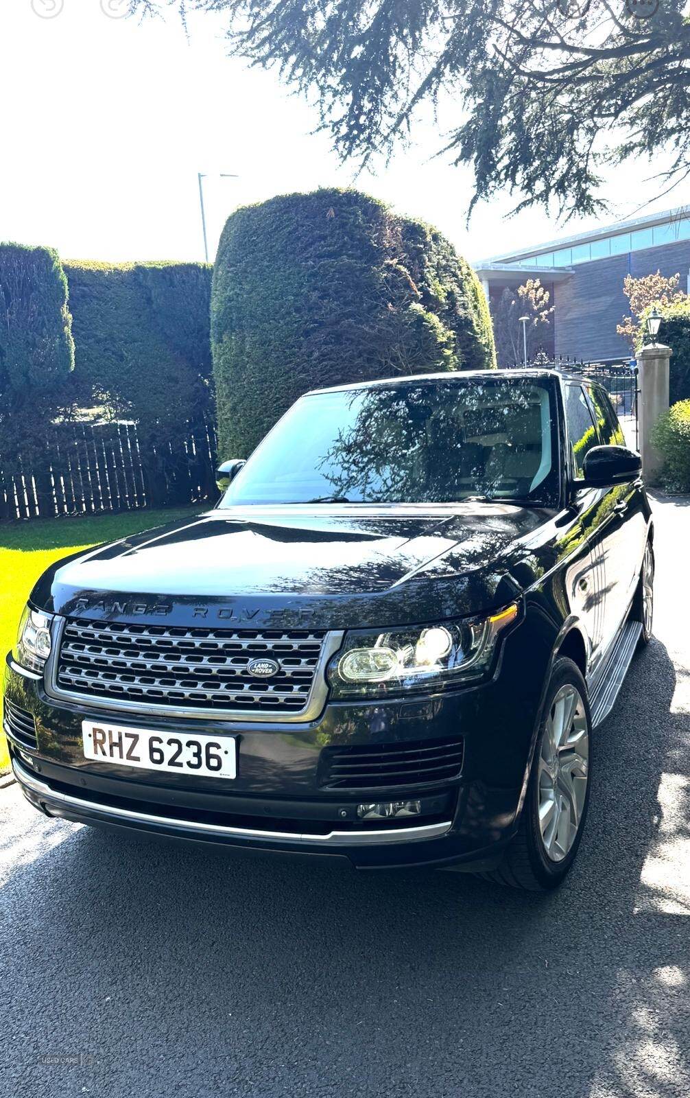Oct 2013 Land Rover Range Rover 3.0 TDV6 Vogue 4dr Auto