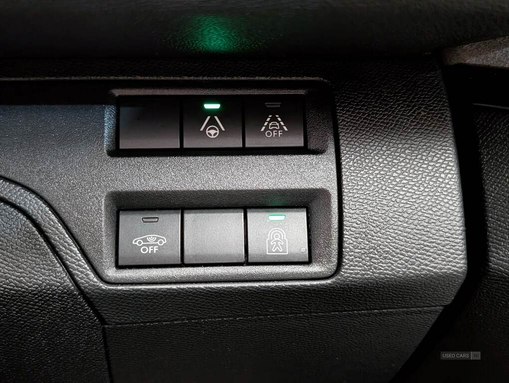 Peugeot 5008 DIESEL ESTATE in Antrim