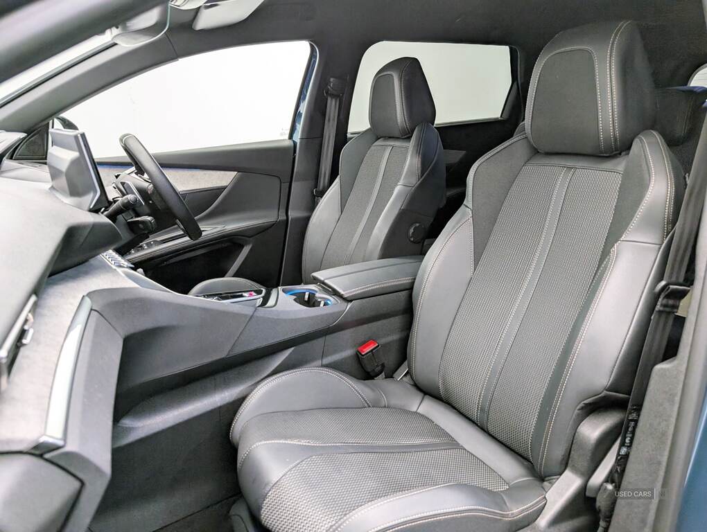 Peugeot 5008 DIESEL ESTATE in Antrim