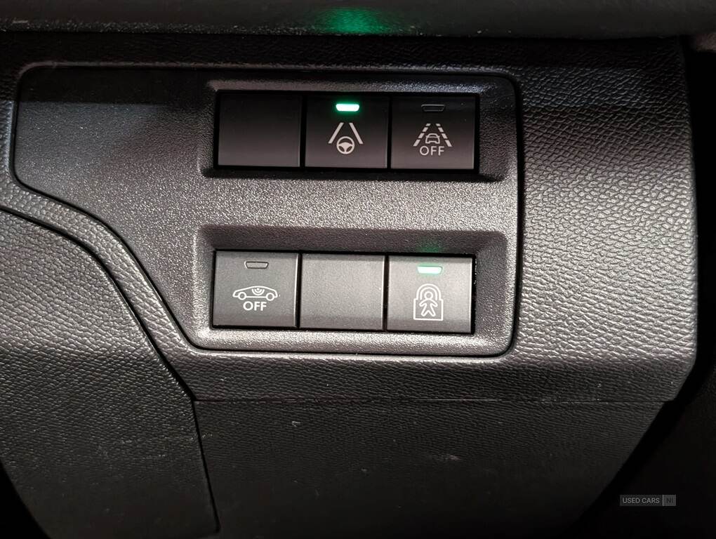 Peugeot 5008 DIESEL ESTATE in Antrim