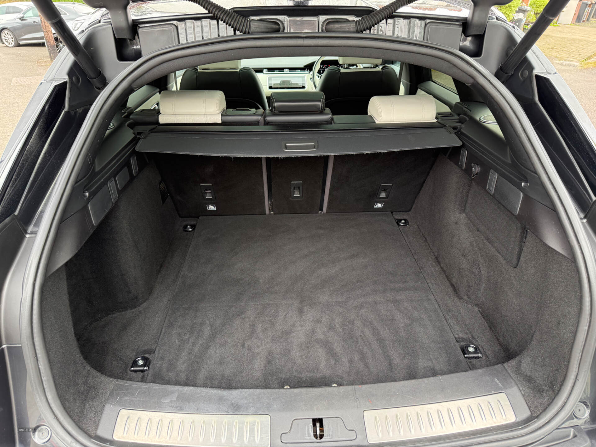 Jul 2017 Land Rover Range Rover Velar 3.0 P380 R-Dynamic HSE 5dr Auto