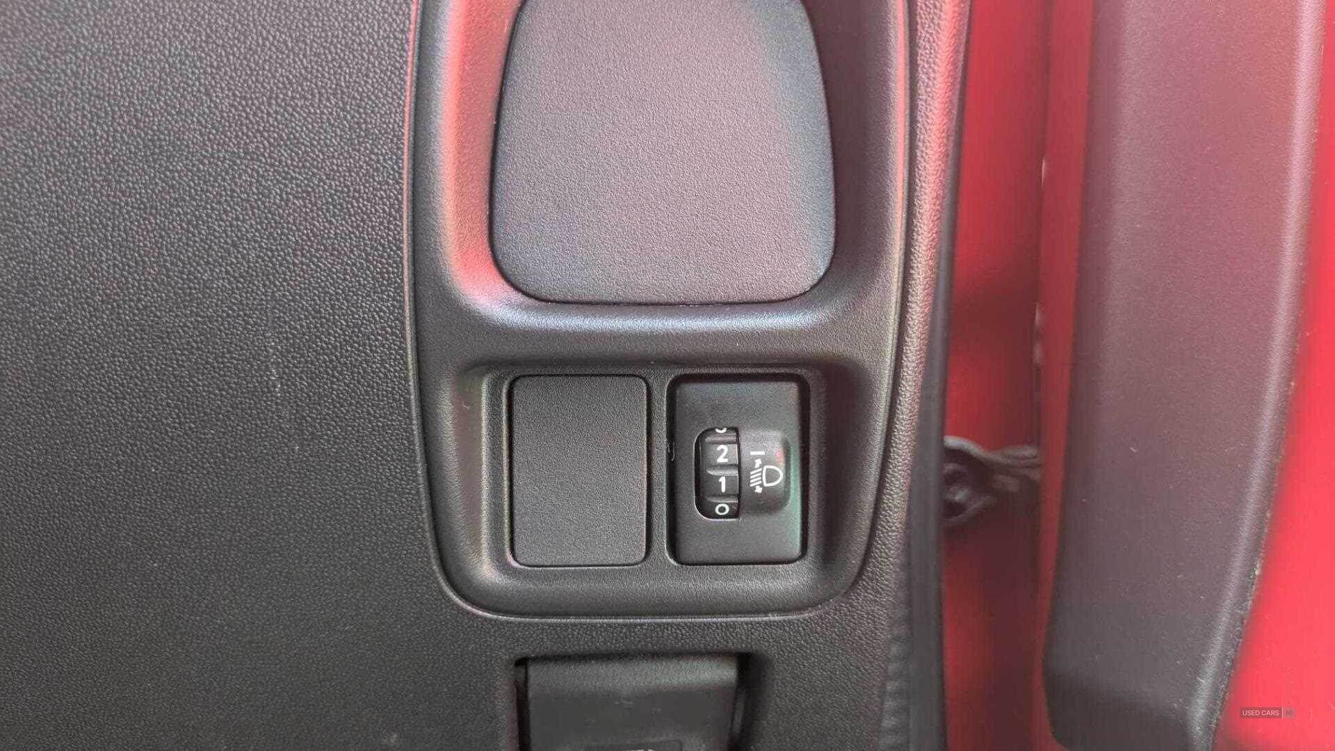 Jan 2016 Citroen C1 1.0 VTi Feel 3dr