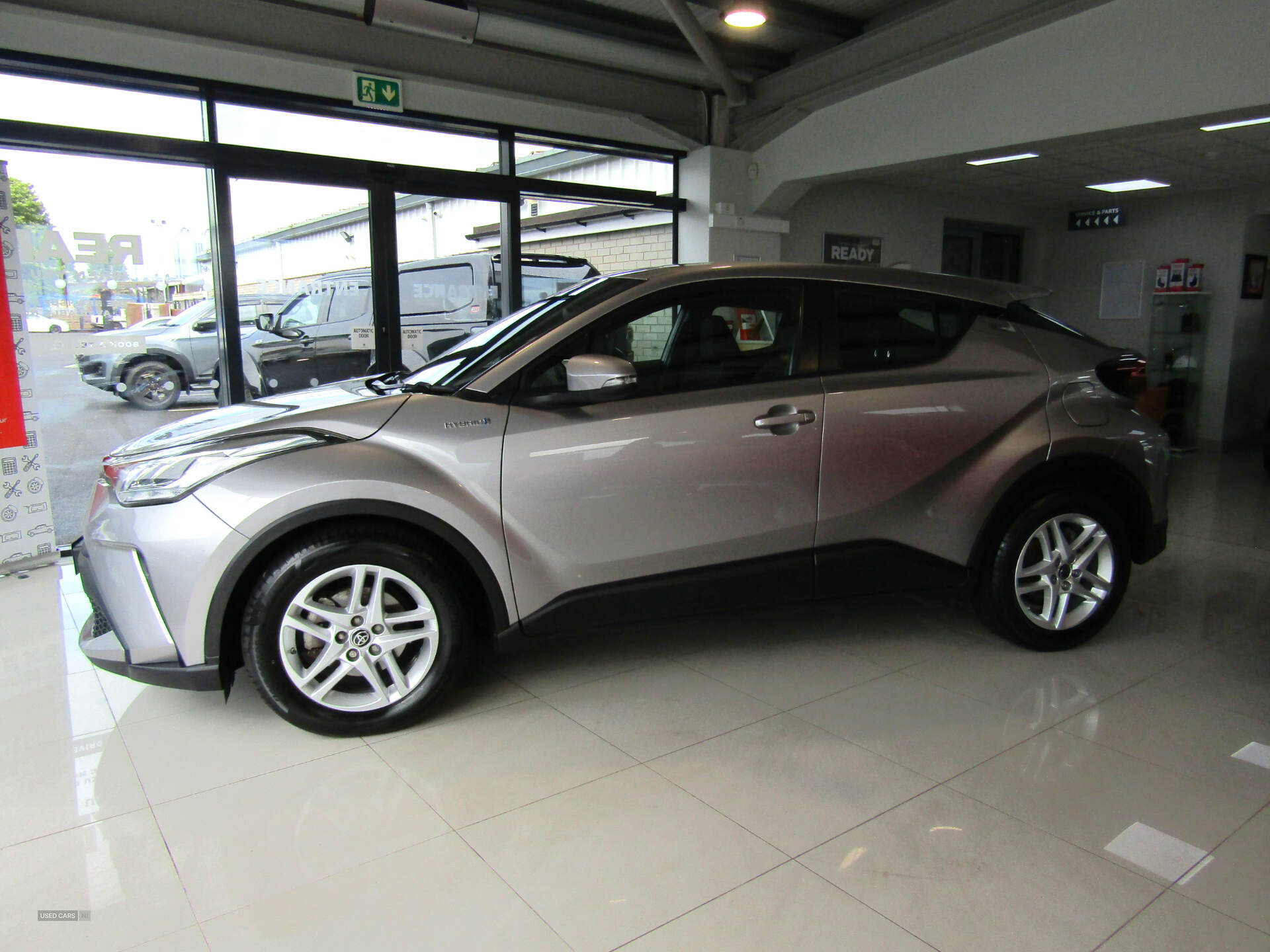 May 2022 Toyota C-HR 1.8 Hybrid Icon 5dr CVT