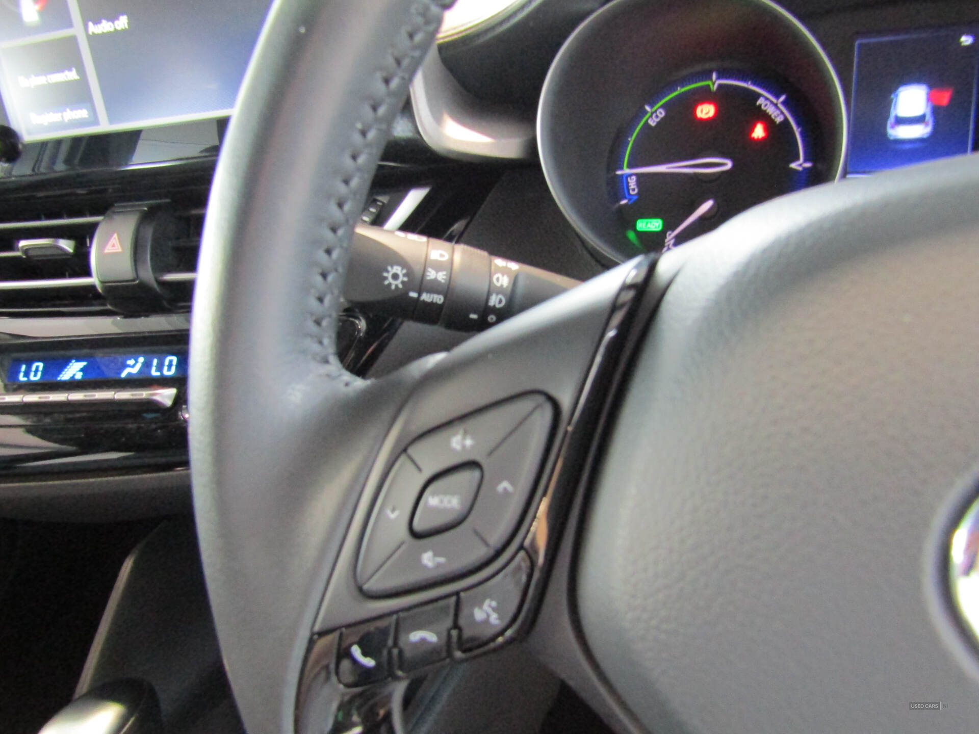 May 2022 Toyota C-HR 1.8 Hybrid Icon 5dr CVT