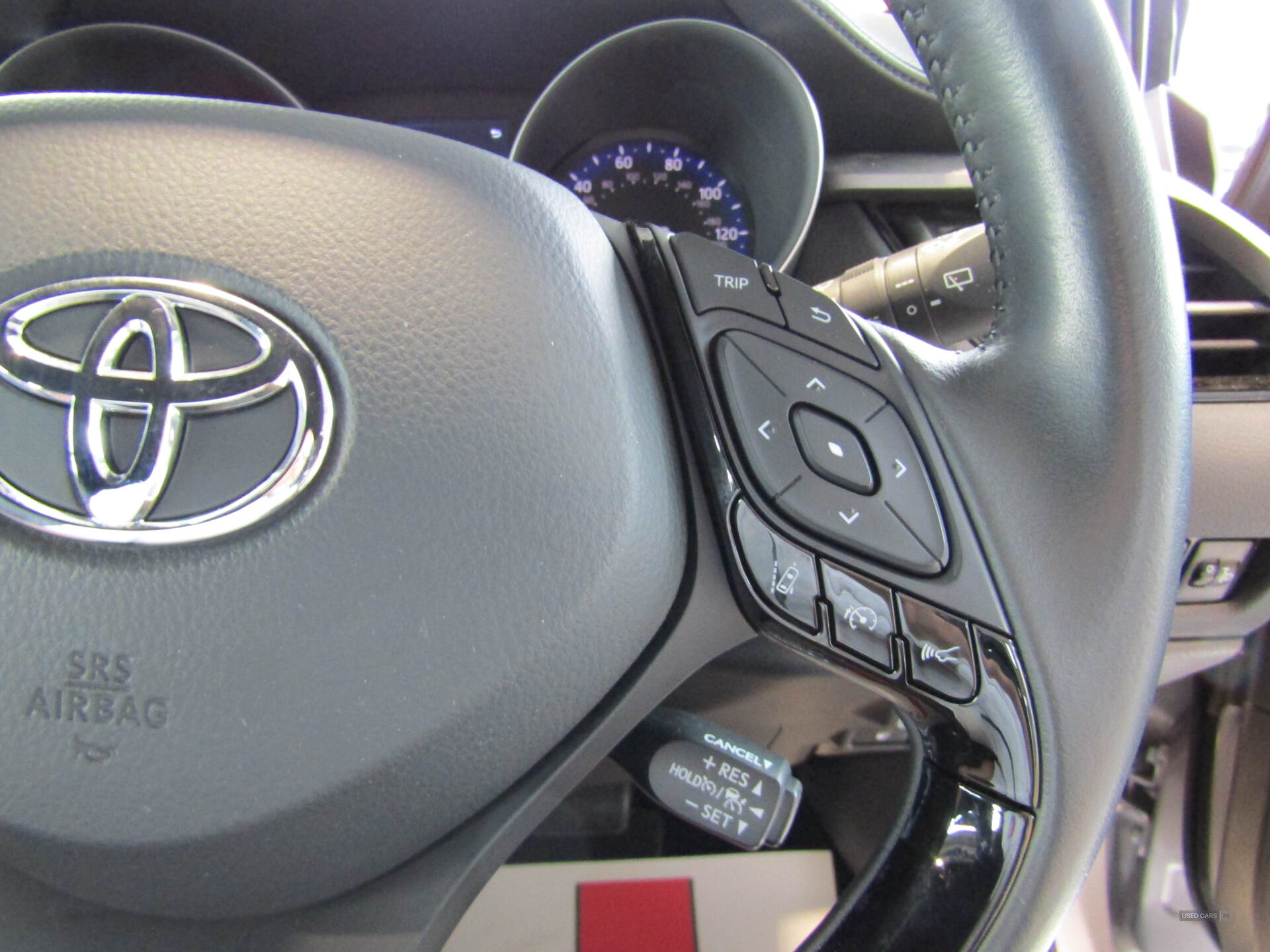 May 2022 Toyota C-HR 1.8 Hybrid Icon 5dr CVT