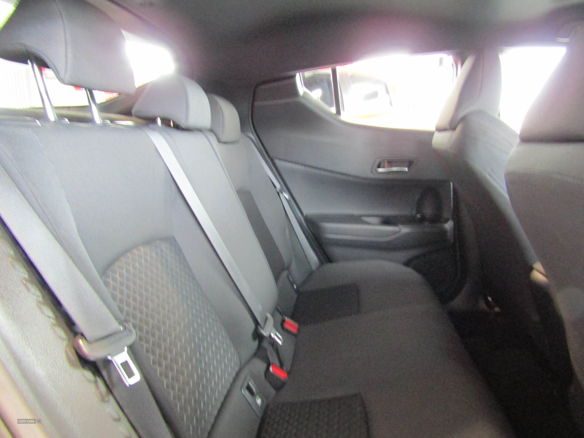 May 2022 Toyota C-HR 1.8 Hybrid Icon 5dr CVT