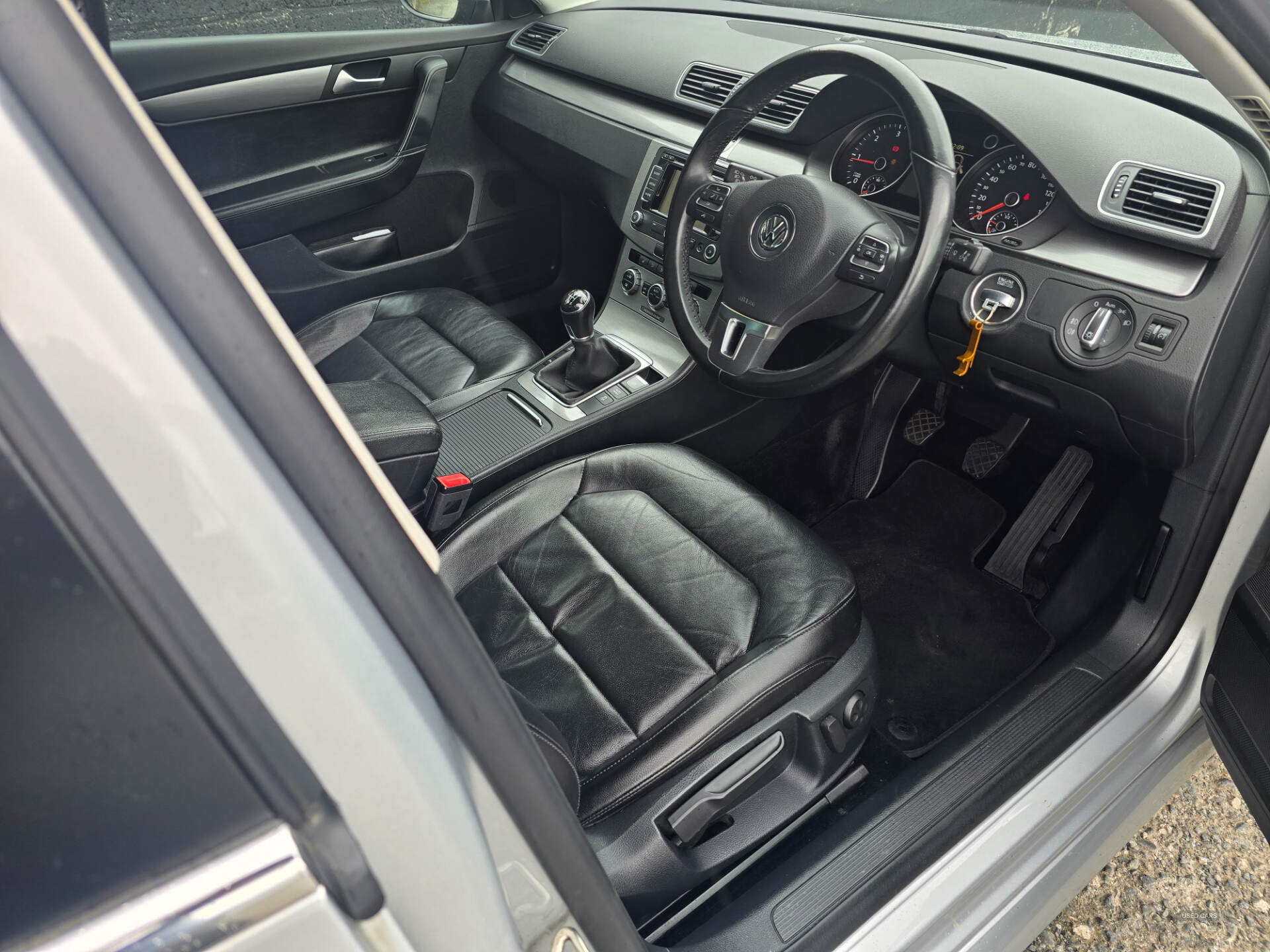 Volkswagen Passat DIESEL SALOON in Down