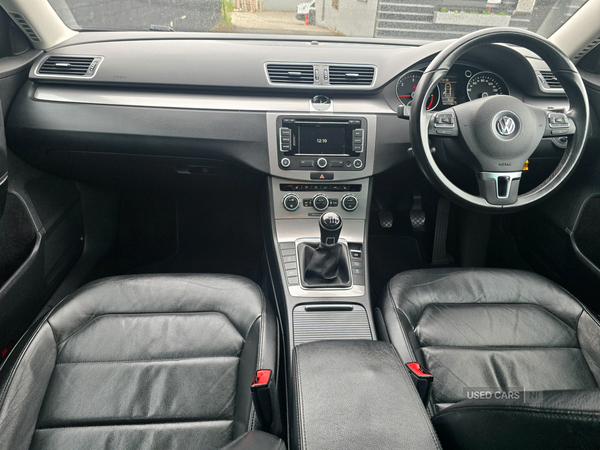 Volkswagen Passat DIESEL SALOON in Down