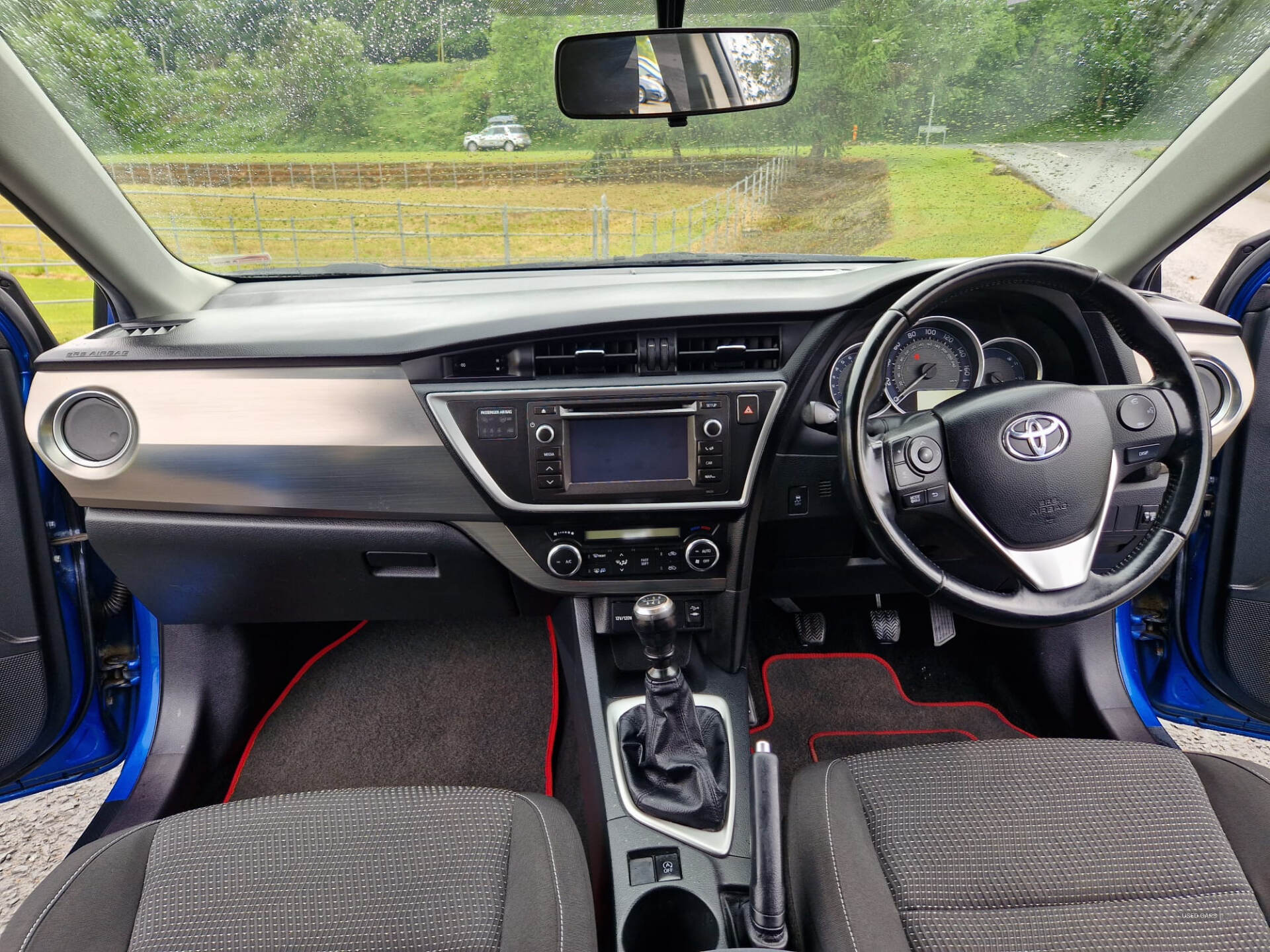 Apr 2014 Toyota Auris 1.33 Dual VVTi Icon 5dr